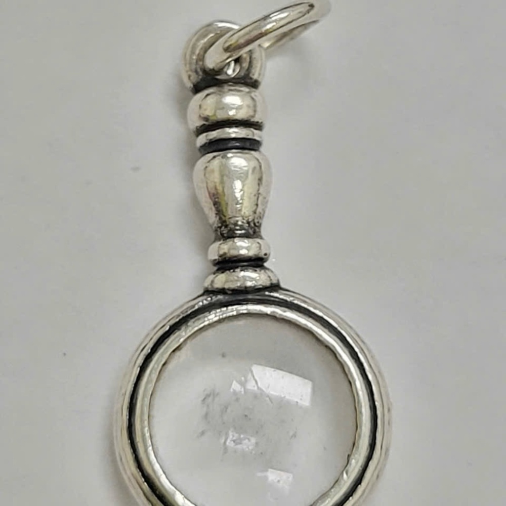 JAMES AVERY MAGNIFYING GLASS LOOK FOR LITTLE THINGS CHARM STERLING RETIRED